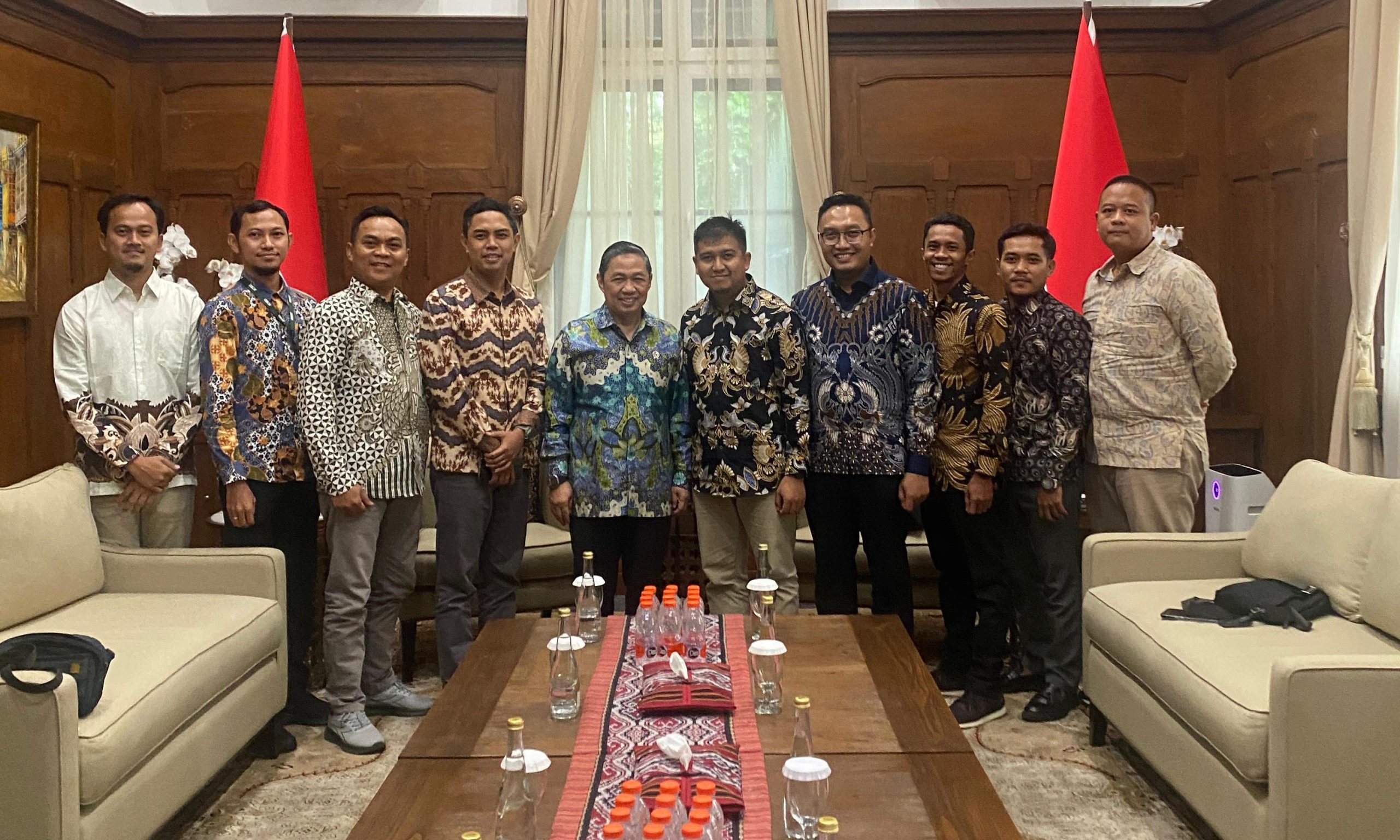 Amalsholeh.com Jalin Kolaborasi dengan Wamenlu RI untuk Perkuat Peran NGO Islam di Kancah Global